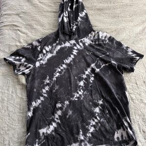 Hollister Hooded Short Sleeve T-Shirt Size L  Black/White Tye Die Dark Grunge